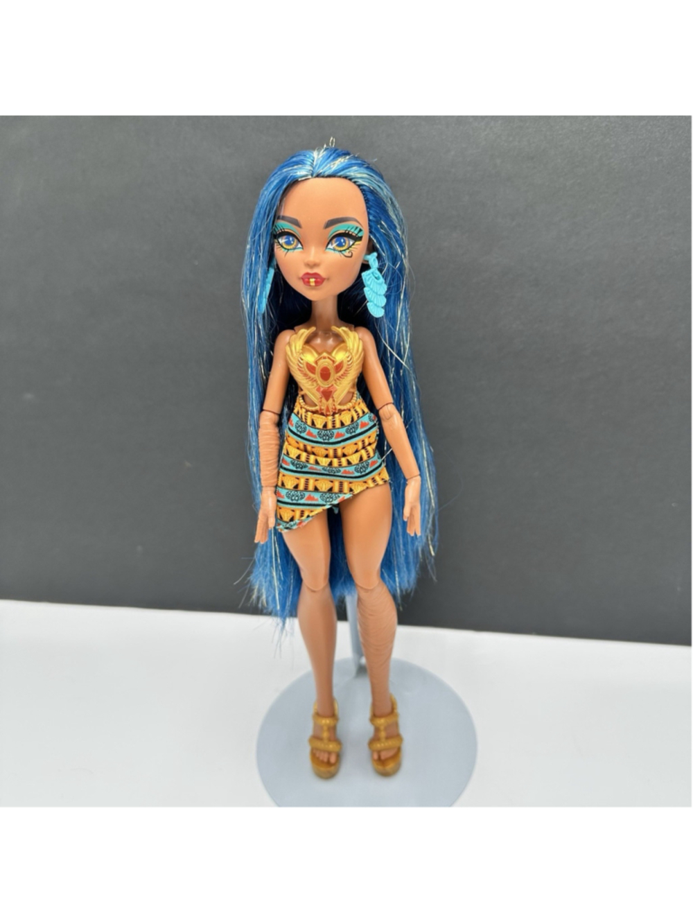 Monster High Cleo de Nile Self-Scare Day 11″ Articulated Doll Mattel